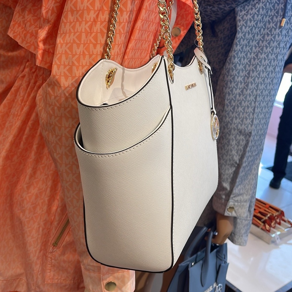 Michael Kors Jet Set Lg Saffiano Leather Chain Shoulder Tote MK
Optic White 
NWT - Picture 5 of 16